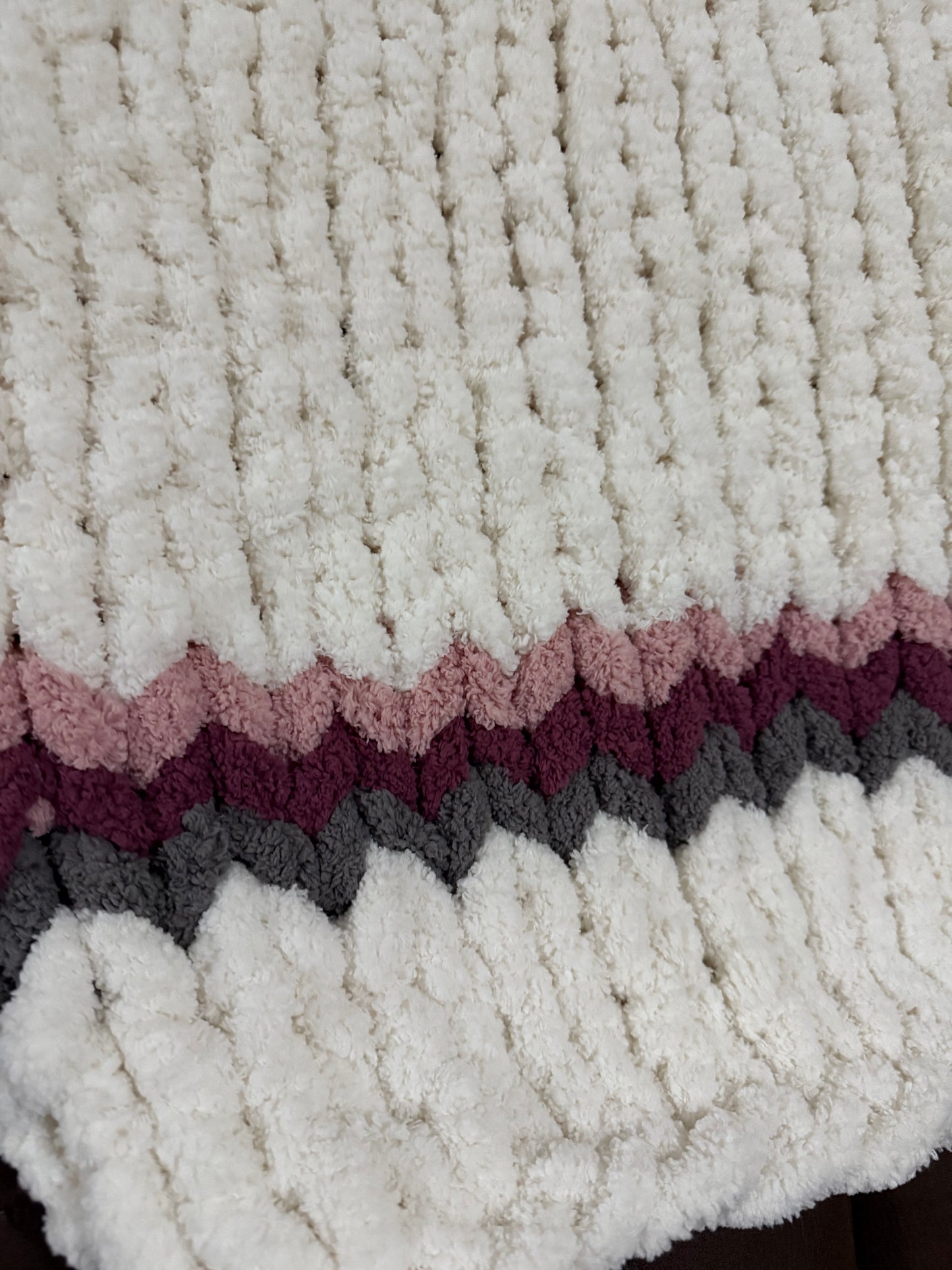 Small Chunky Knit Blanket