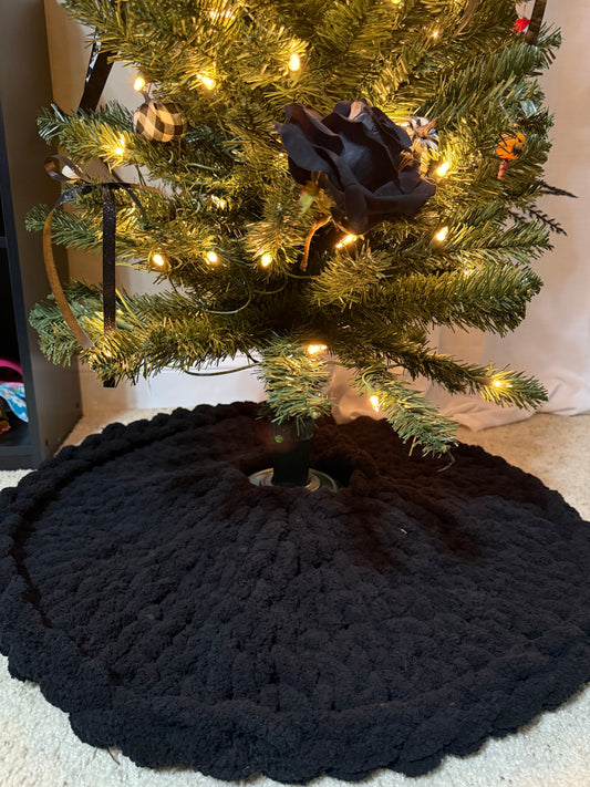 Chunky Knit Tree Skirt