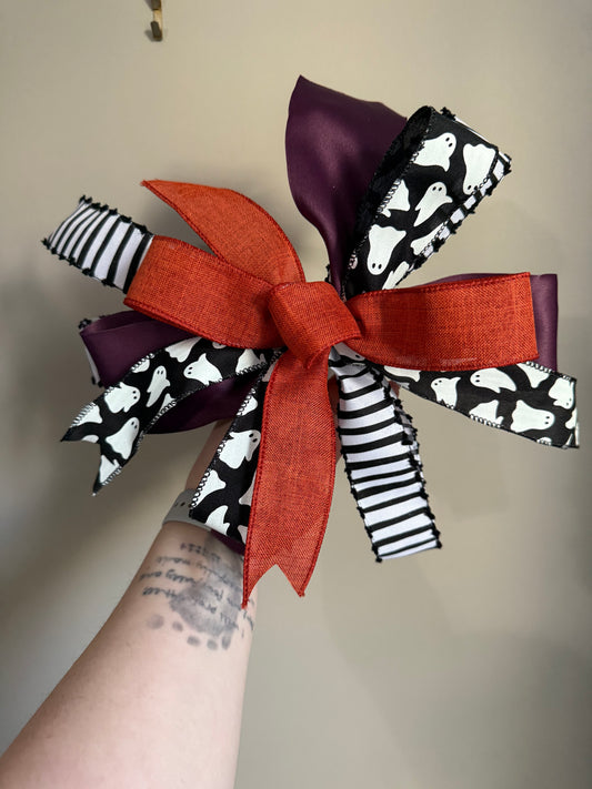 Small Spooky Bow