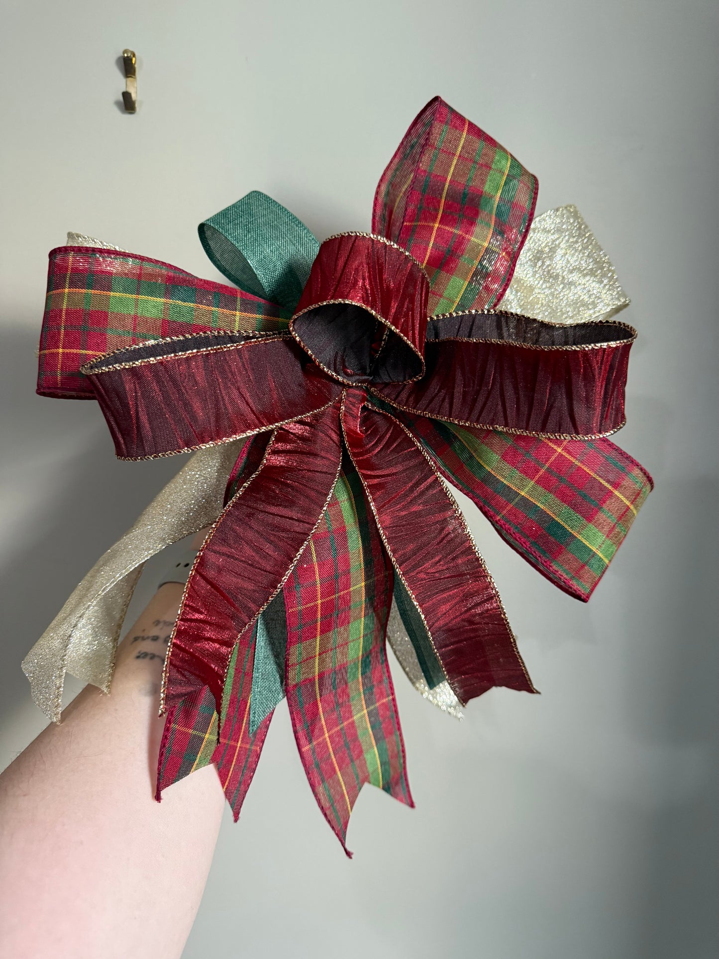 Christmas Plaid Bow