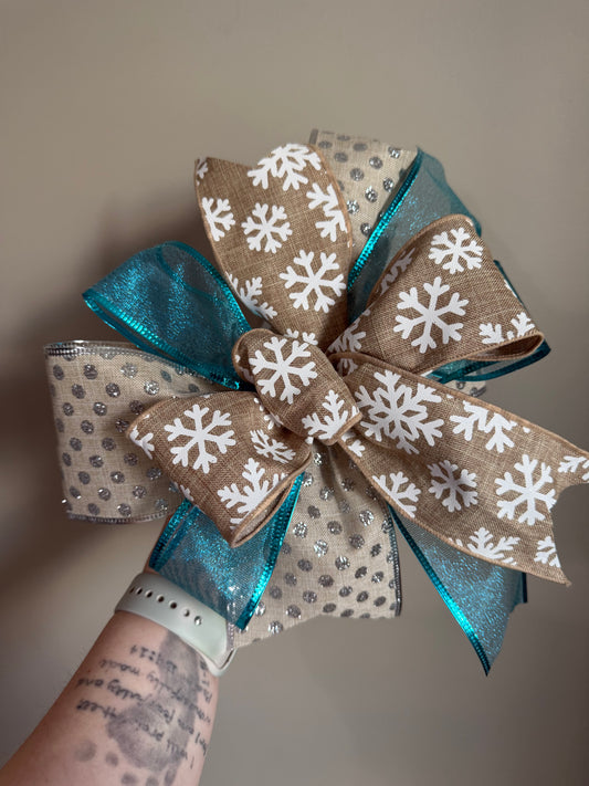 Small Snowflake Bow