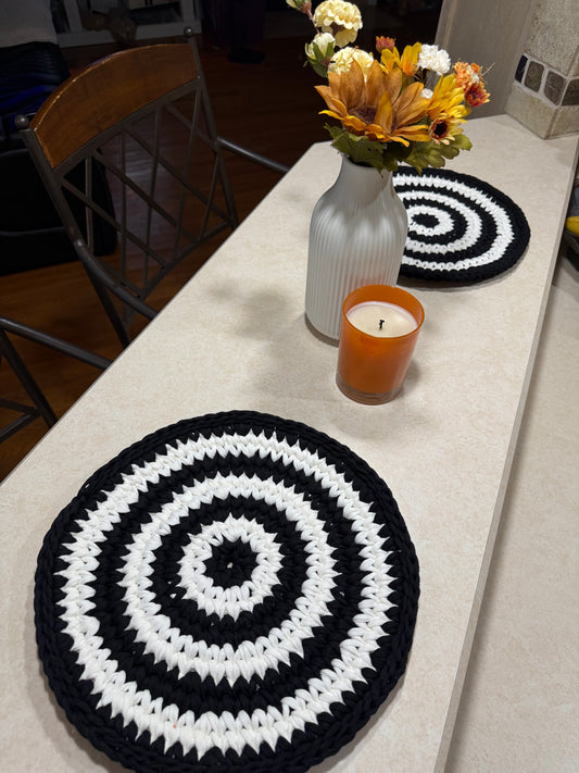 Crochet Round Placemat (Set of 2)